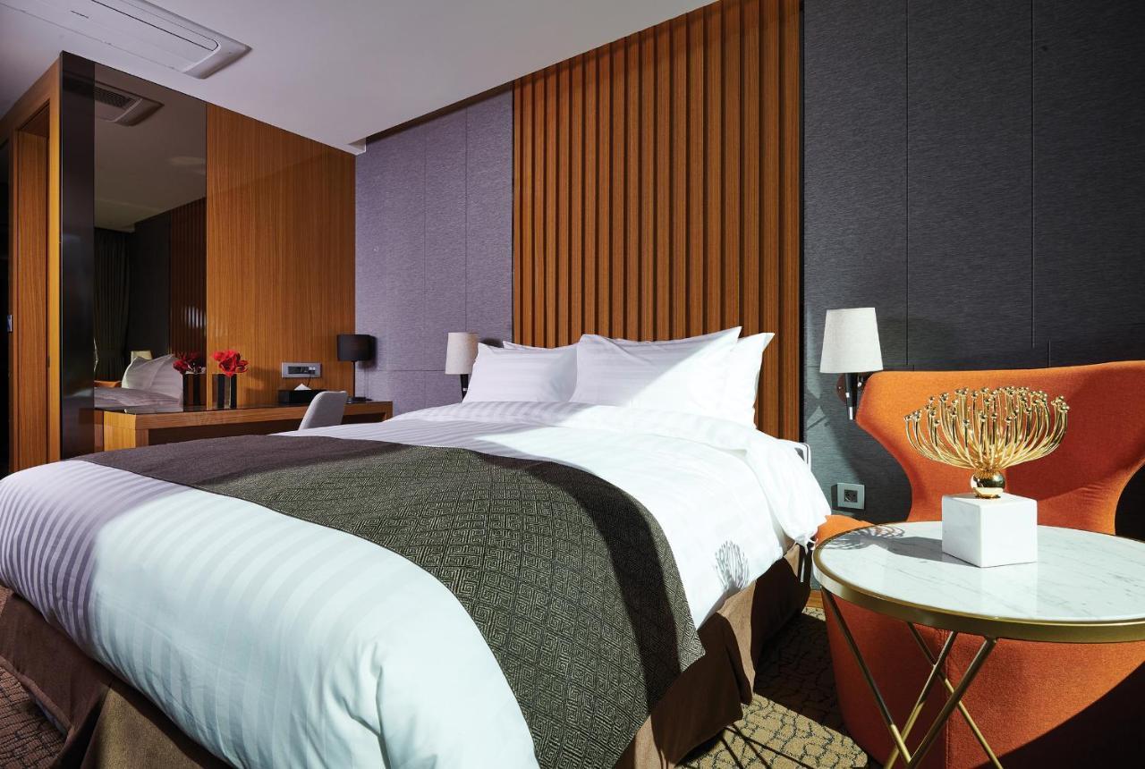 Jeongseon Intoraon Hotel Exteriör bild