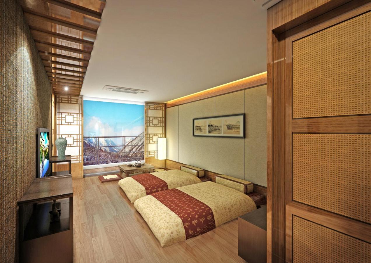 Jeongseon Intoraon Hotel Exteriör bild