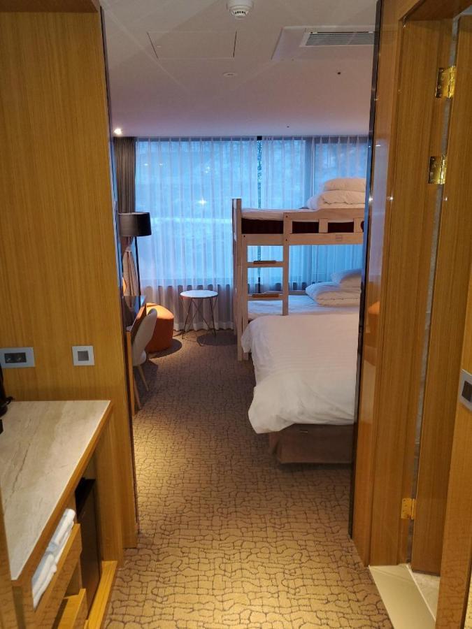 Jeongseon Intoraon Hotel Exteriör bild