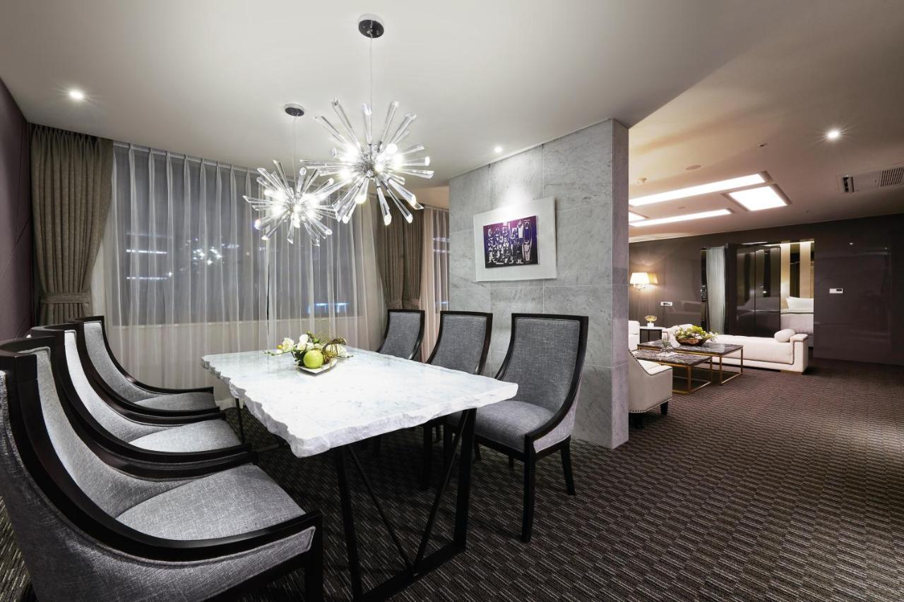 Jeongseon Intoraon Hotel Exteriör bild