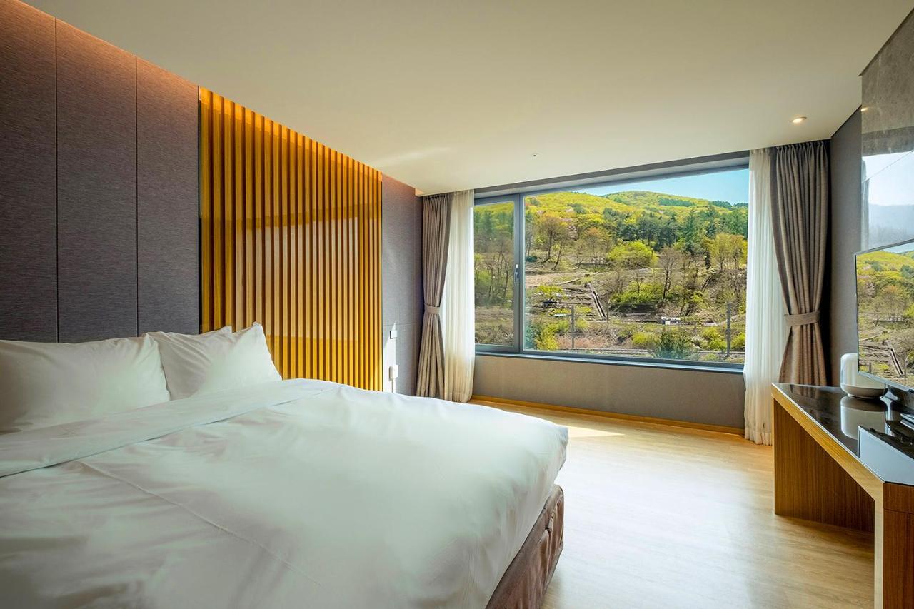 Jeongseon Intoraon Hotel Exteriör bild